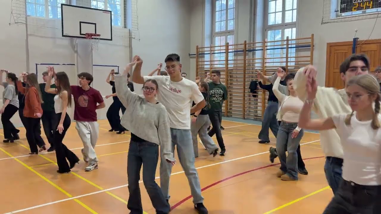 Przygotowania do Walca Wiedeński na studniówkę I LO w Pleszewie || Alicia Keys - Fallin