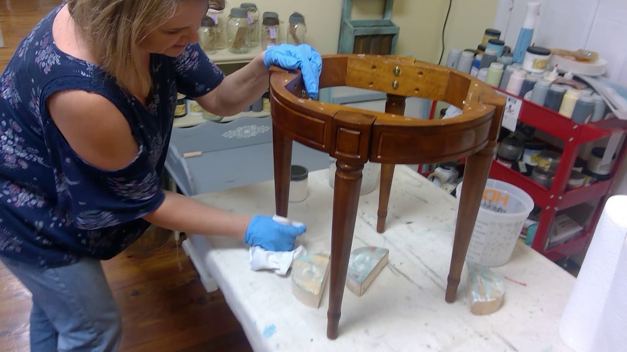 Painting With Dixie Belle's Rustic Red Mineral Chalk Paint - YouTube