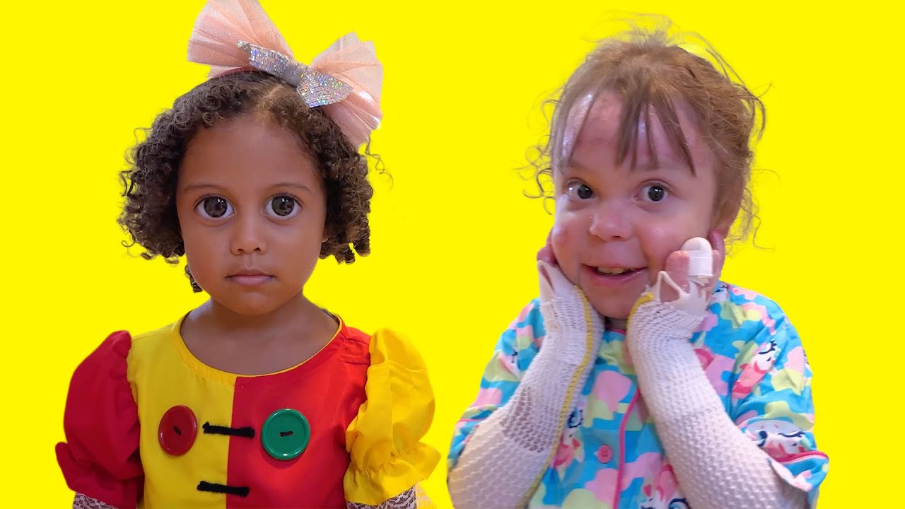 ELOAH EM UMA HISTÓRIA ENGRAÇADA DA BONECA EMÍLIA