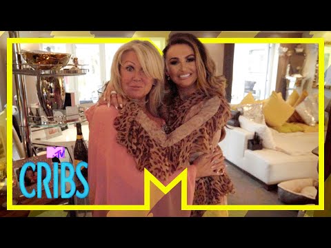 Charlotte dawson's chuffing fabulous bedroom boudoir | mtv cribs | full episode | s1e1 | part 2 of 2