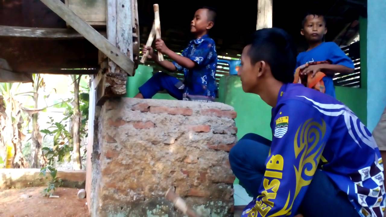 Dika dan anak sd ngadulag di cikukulu kolot (2) - YouTube