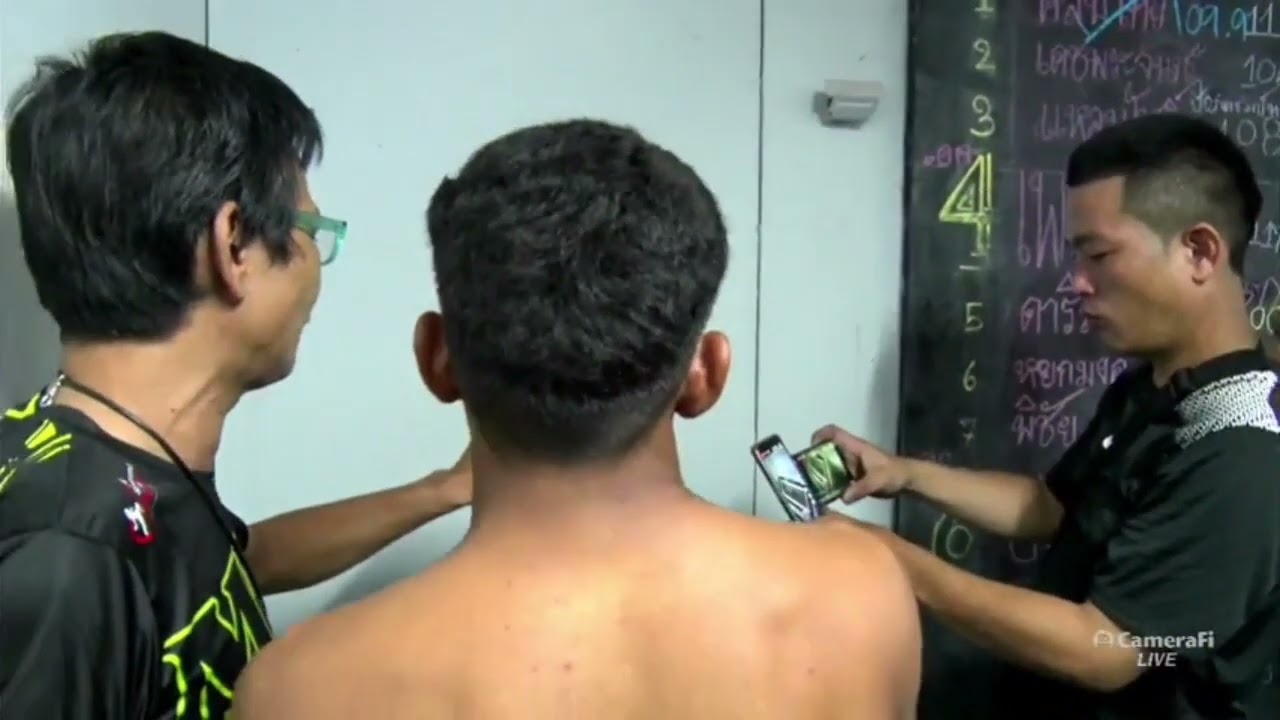 #ติดขอบตาชั่ง ศึกมวยมันส์วันศุกร์  เวทีมวยรังสิต เวลา 18.00 น. ช่อง True4U 24