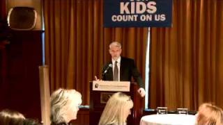 Anderson Cooper Hosts Nclds School Luncheon
