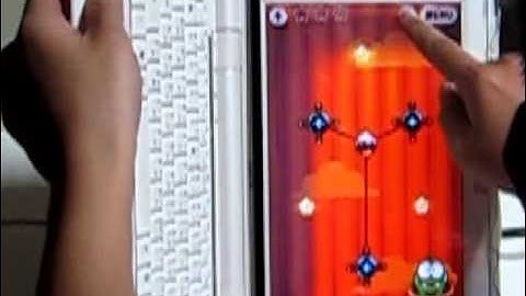 Eee PC runnig Android x86 ICS with touch overlay