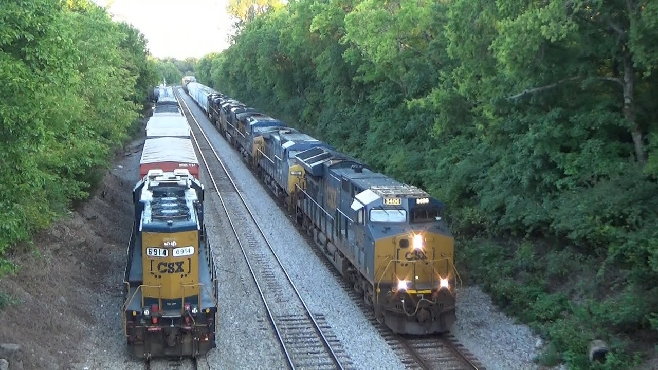 CSX ET44AH 3406 Leads 7-Engine Manifest Q582-31 on 9/2/21