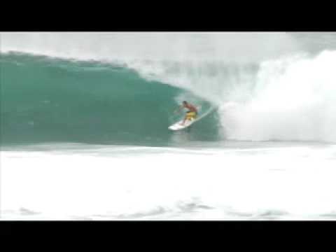 SURFING PIPIELINE Hawaii"Chainsaw Productions" Pip...