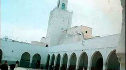 تلاوة جد رائعة من قيام تراويح رمضان 1432 (3)