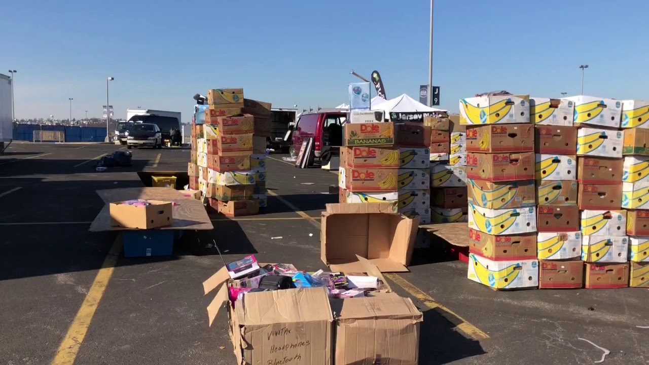 Meadowlands Flea Market Closing Time What A Mess YouTube meadowlands-flea-market-closing-time-what-a-mess-youtube