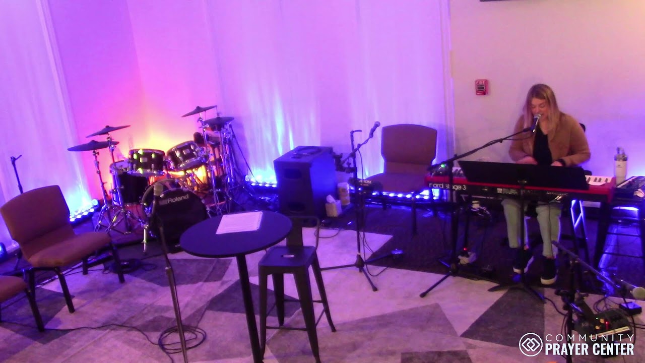 Daily Fire On The Altar - Ministering to the Heart of God for the Middle East