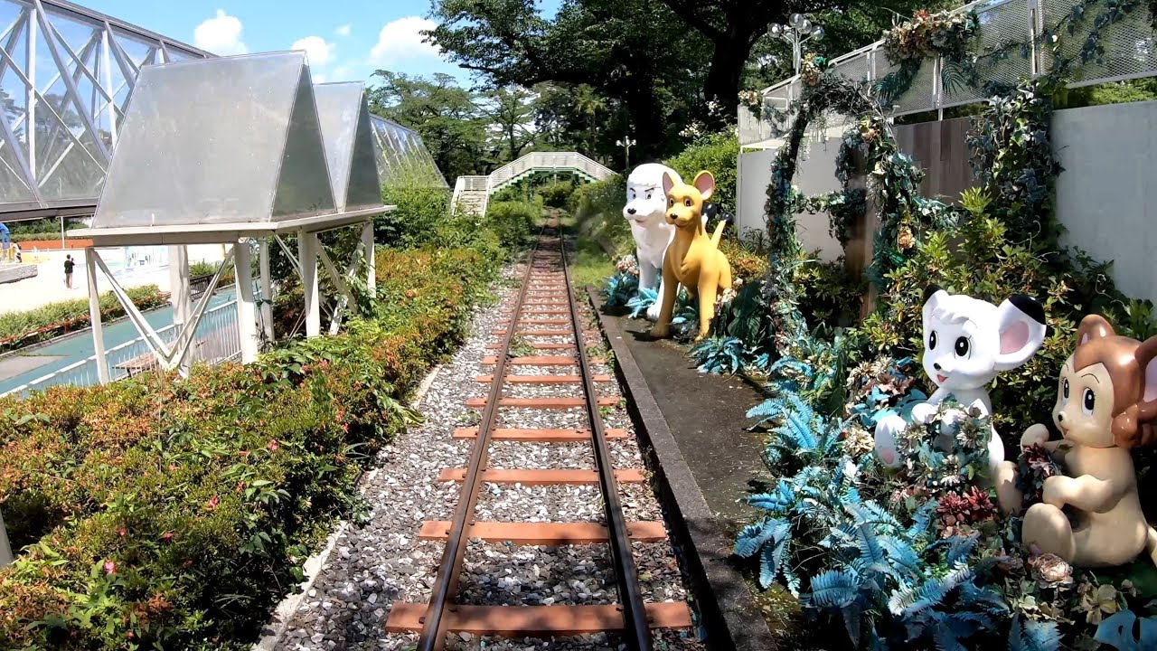 4K rear view - 'Leo and Raiya sunset train' modelled on C.P.