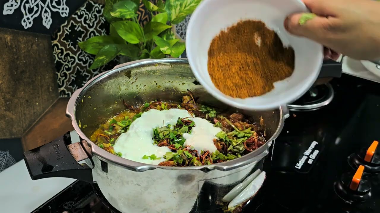 പ്രെഷർ കുക്കറിൽ എളുപ്പത്തിൽ ഒരു ബീഫ് ബിരിയാണി 