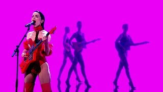 St. Vincent - Los Ageless (Live on The Graham Norton Show)