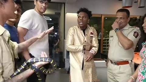 i show speed got snake bite and he called the police in India