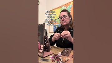 This book nook kit is for anyone who loves a mindless craft and needs a mental break #booknook