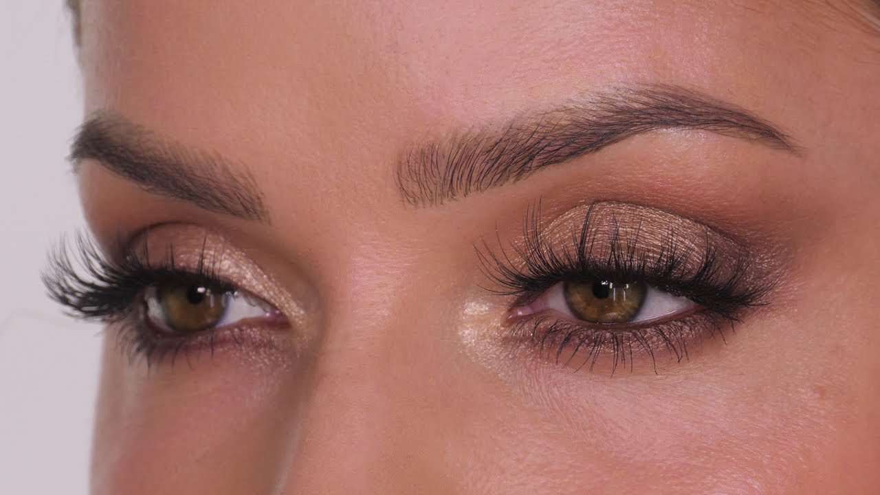 Classic Shaped Golden Brown Eyeshadow