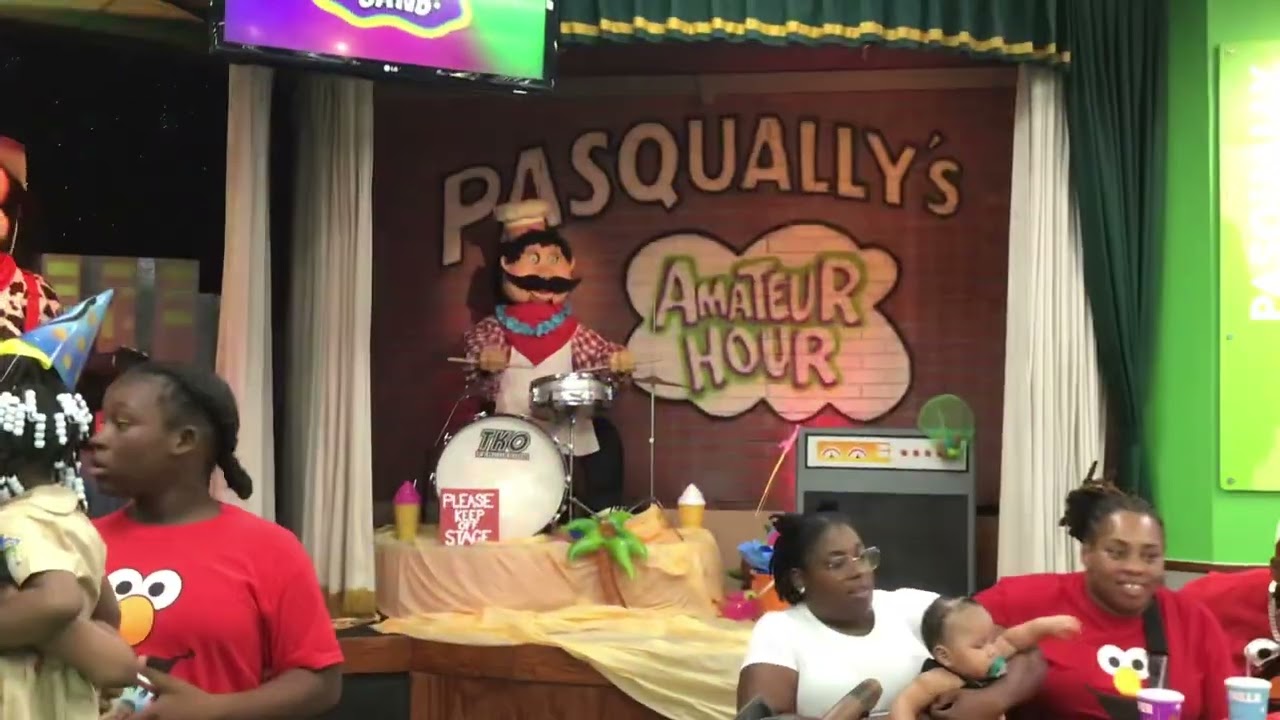 Chuck E. Cheese pineville North Carolina, Song of summer