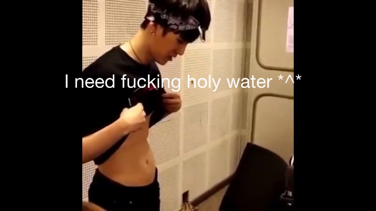 BTS Suga belly dancing