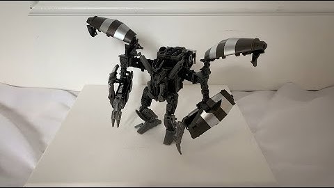 Transformers Studio Series 53 Voyager Class Constructicon Mixmaster Review