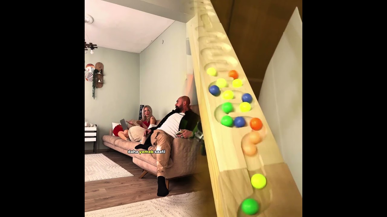 Demekki kadınların sinirlendiği ev işinden vurmakmış beyler 😂