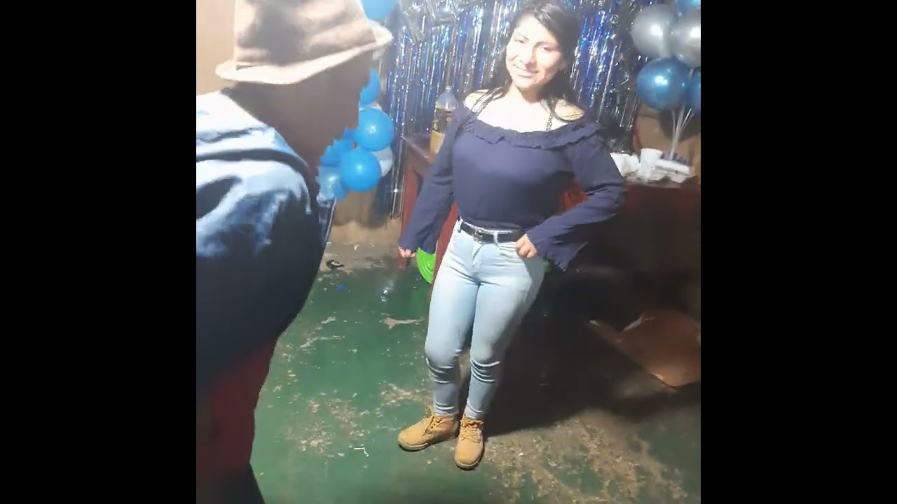 Mi papá bailando su Huayno🥹❤️