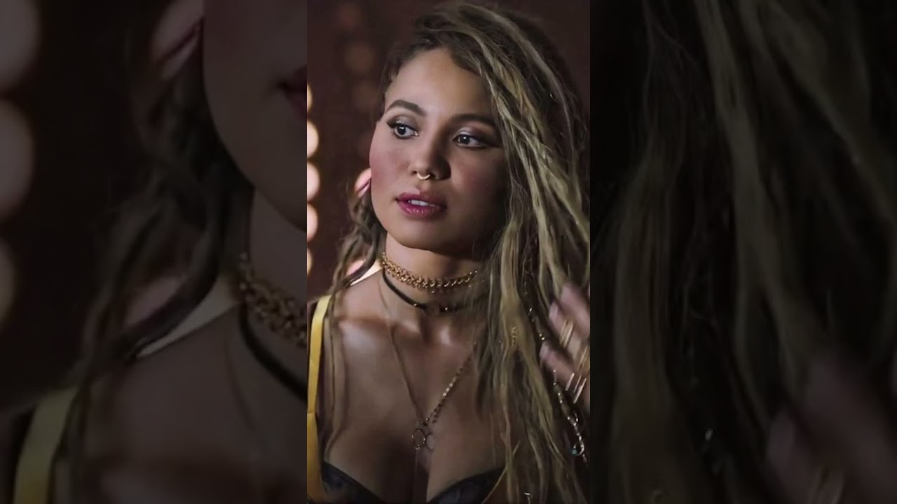 𝘑𝘶𝘳𝘯𝘦𝘦 𝘚𝘮𝘰𝘭𝘭𝘦𝘵 🤍❤️🤎. #exotical #exotic #biracial #mixed #redbone