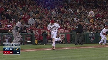 HOU@LAA: Cron lifts a sacrifice fly to right