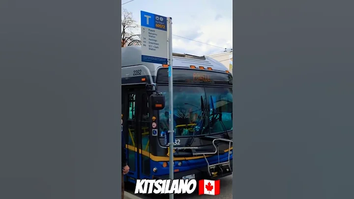Vancouver's elaborate Public Transit network takes you from Kitsilano to Downtown & beyond 🚍✨🍁🇨🇦