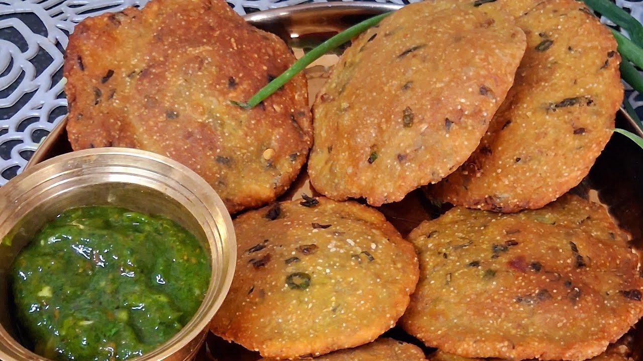 Hara Pyaz Aloo Masala Puri+ New Aam Chutney| Crispy Nashta Recipe|No Filling Kachori Recipe