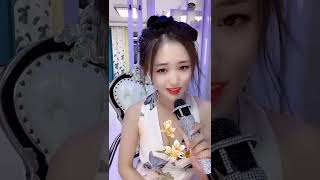 《紅顏知己》 — 美佳