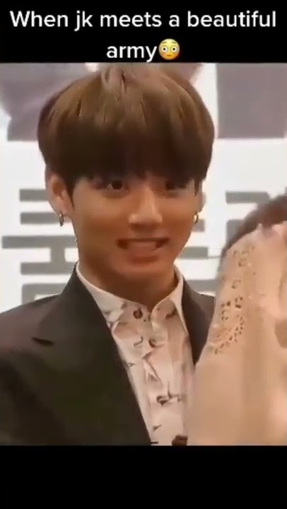 when jk meet a beautiful ARMY...😳💗 JUNGKOOK FLIRTING ? 🤣💜 #jungkook 💜 SUBSCRIBE 💜