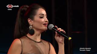 Mine Geçili Sen Mevsimler Gibisin Resimi