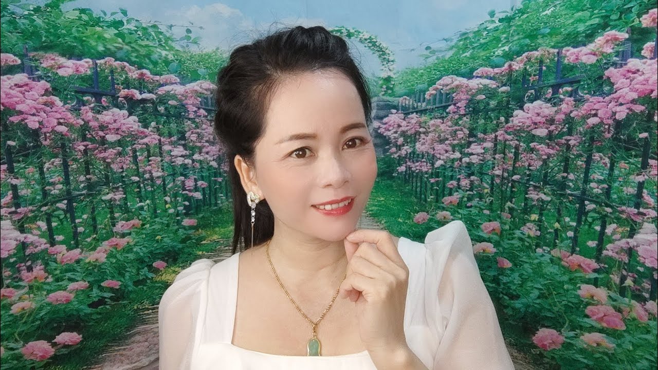 珍珍直播💕💕😘 - YouTube