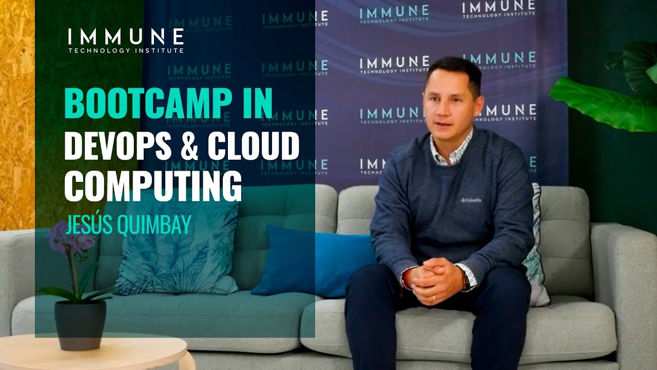 Experiencia de Jesús en el Bootcamp en Cloud Computing & DevOps - YouTube