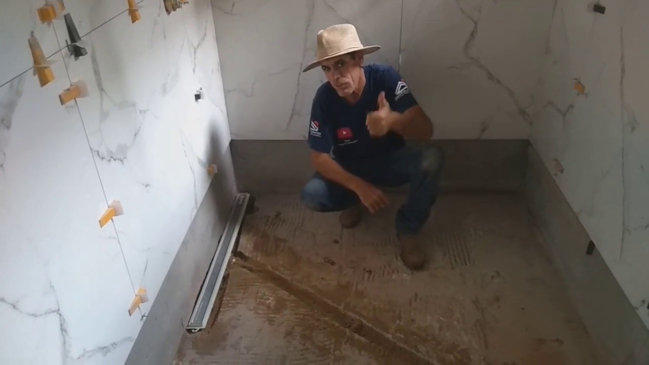 como trocar ralo comum por um ralo linear no seu banheiro - YouTube