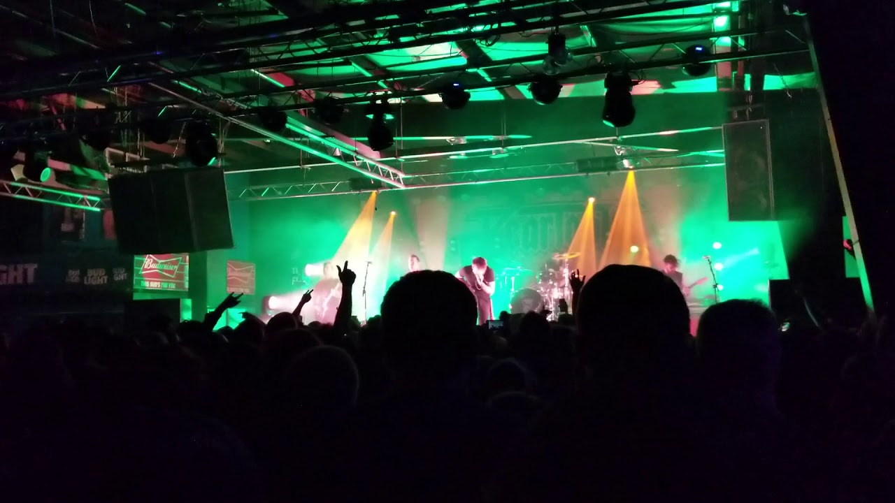 Bad Listener Beartooth Beartooth - Bad Listener (Live in Sauget, Illinois) - YouTube