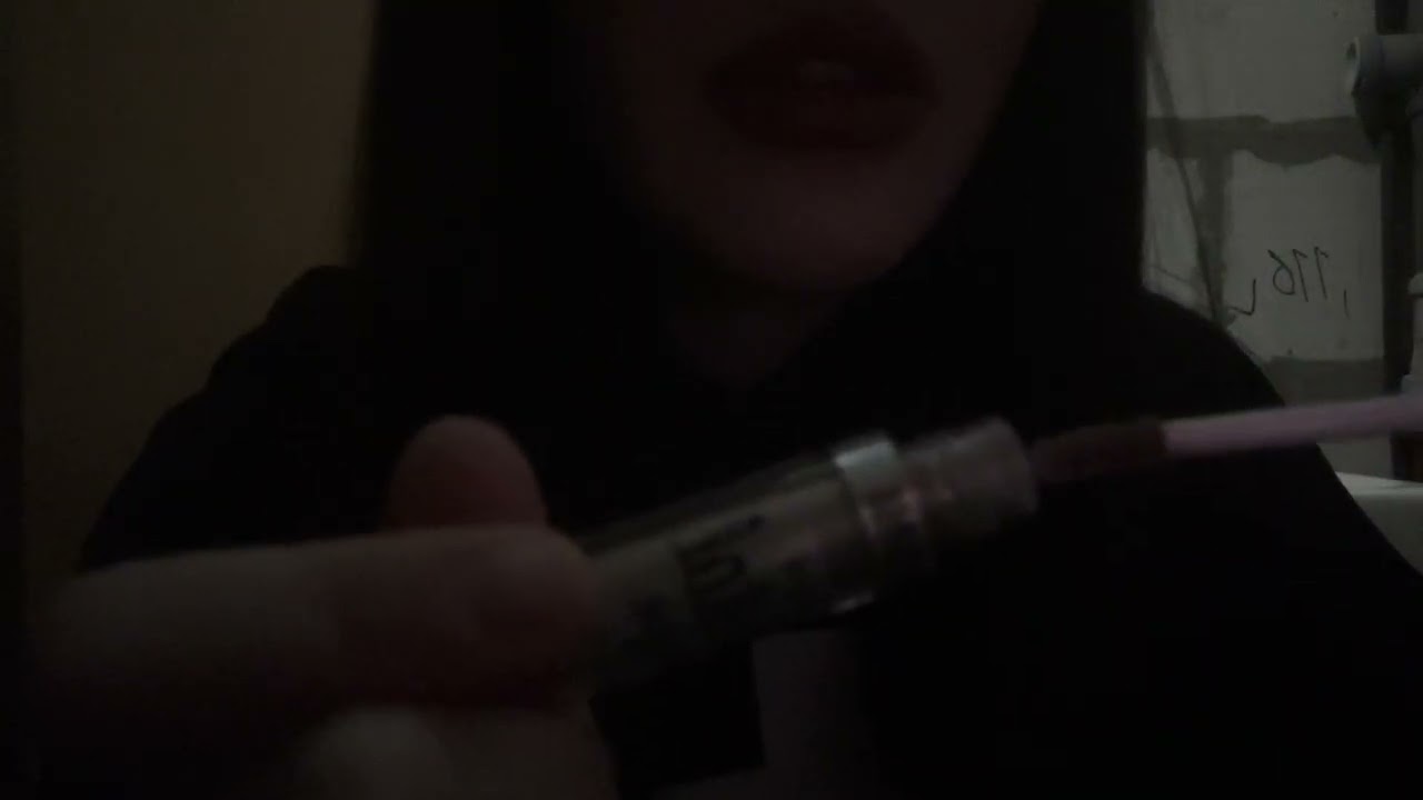 АСМР небольшой обзор на новую косметику ^-^