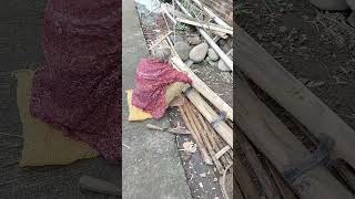 Download Lagu Mbah Rom mencari kayu sisa bangunan orang MP3 Download Lagu Mbah Rom mencari kayu sisa bangunan orang MP3