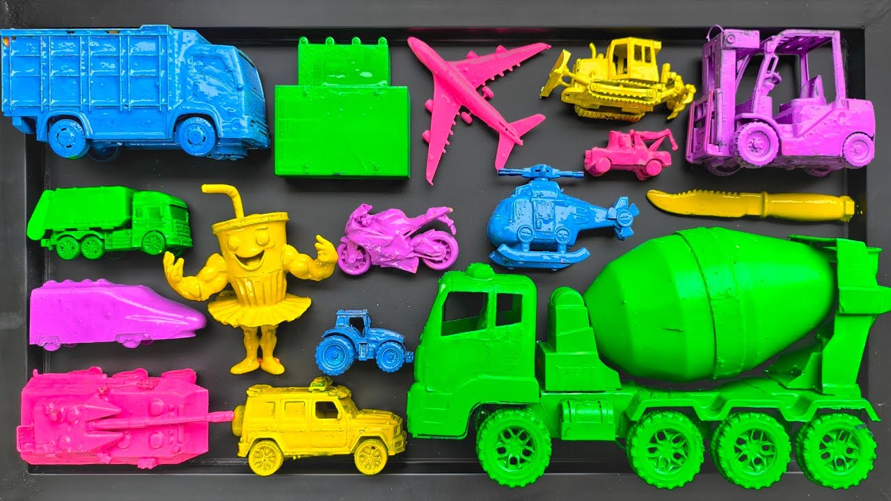 Membersihkan mobil mobilan, mobil balap, mobil molen, mobil truk, ambulance, excavator, bus basuri