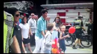 Trudeau's kids refuse items at Vancouver Pride Parade