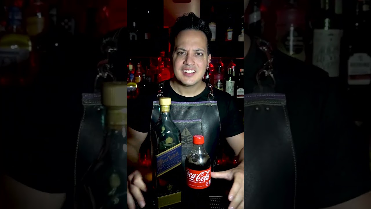 👹 Desafío DEMONIACO! Podré sobrevivir a Halloween con este Coctel? 🎃🍸 #Shorts