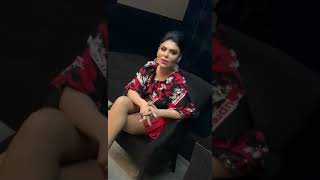 Afaq Aslan Bedeninden Danişdi