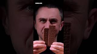 Какие вафли вкусней Nesquik или Milka? АСМР #асмр #asmr #обзор #шоколад