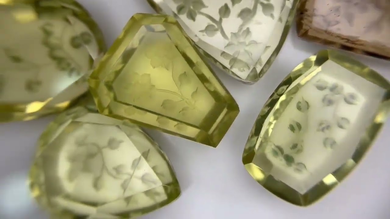Natural Colour Gemstone Lemon Quartz Carving 
