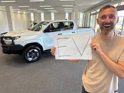 Toyota Hilux EV! [LIVE REVEAL] Walkaround - Q&A 🔴(ONE HOUR ONLY)
