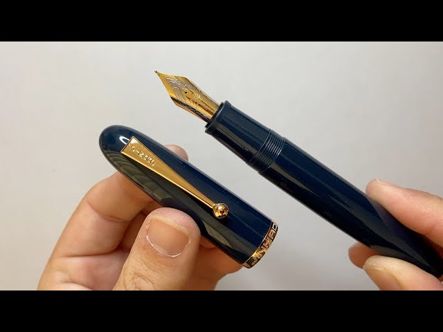 Jinhao 9019 Jumbo Fountain Pen - Fine Stainless Steel Nib, Golden Accents, No Ink Included