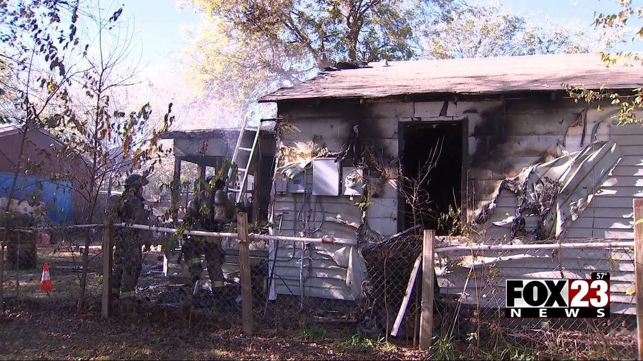 Video: Firefighters respond to north Tulsa house fire - YouTube