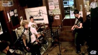 Red Lucky Seven - The Difference Between Us @ Radio Benelux Durango Sessions