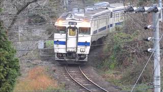 肥薩線表木山駅　朝の列車交換