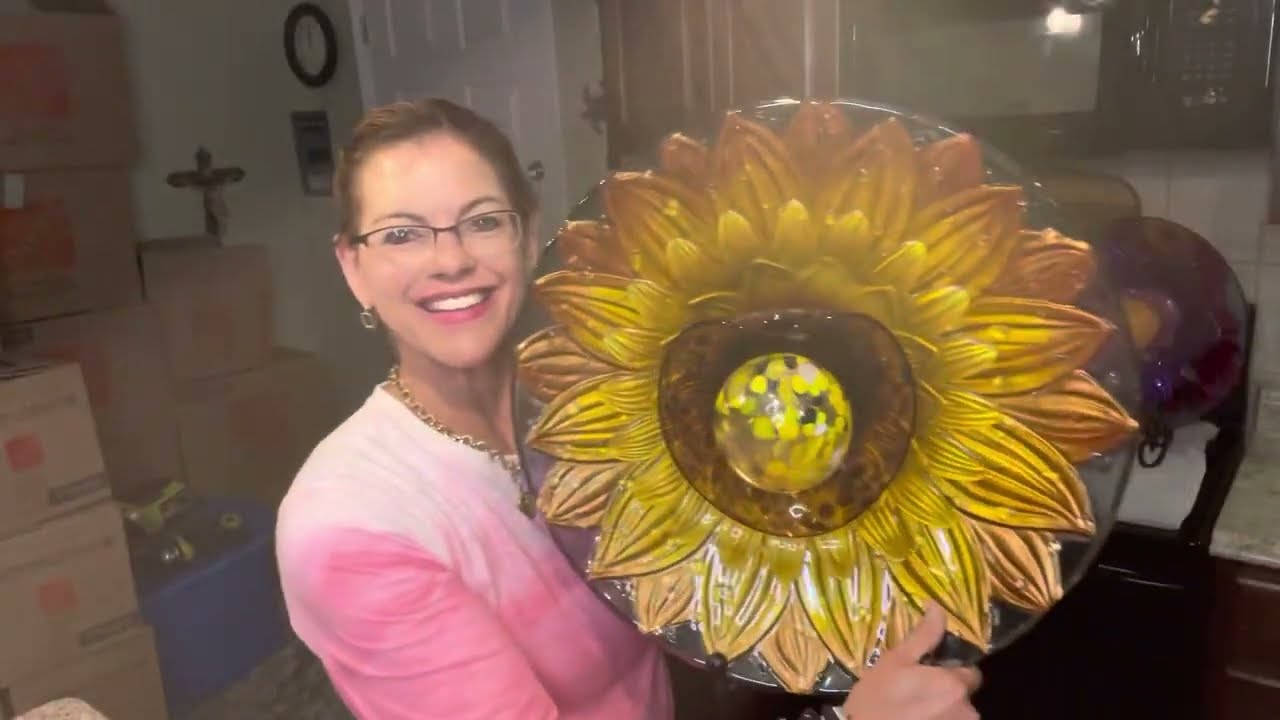 A 4 piece garden glass sunflower 🌻