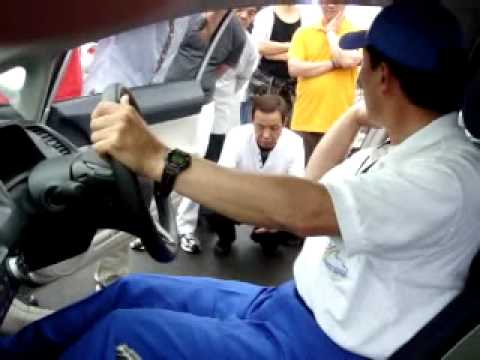 運転座席の正しいシートの設定と乗り方 Youtube